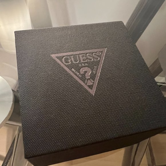 GUESS Watch - Picture 12 of 13
